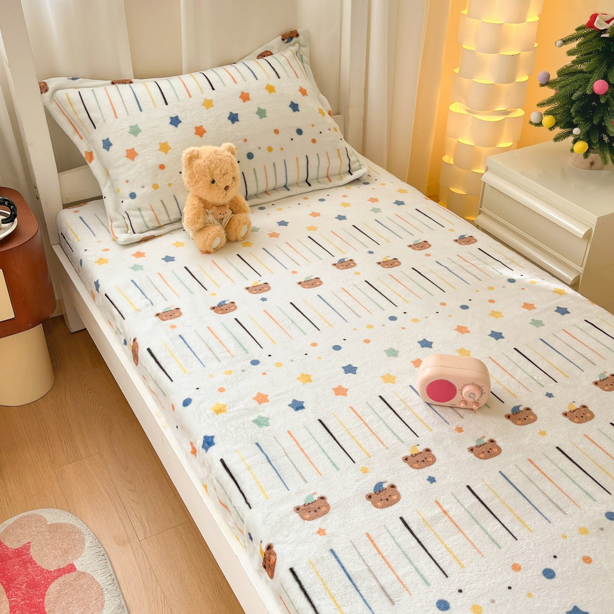 91家纺网 家纺一手货源 找家纺 寻米 2025新款高克重加厚保暖牛奶绒学生宿舍单床笠单件床笠 小熊维尼