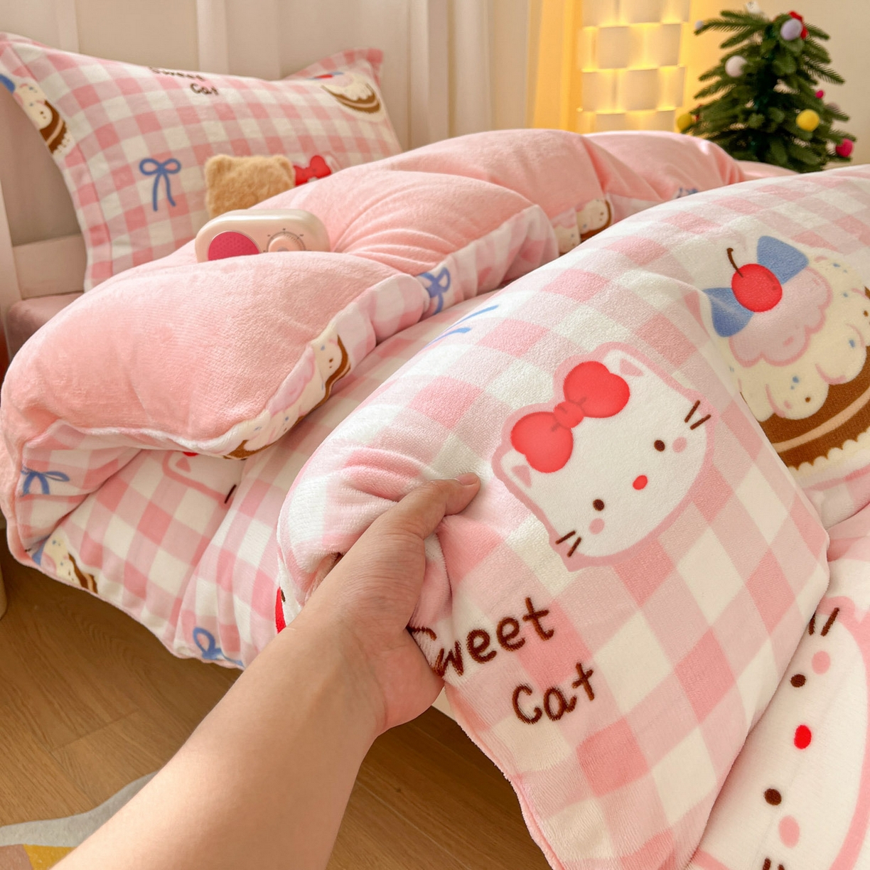 91家纺网 家纺一手货源 找家纺 寻米 2025新款高克重加厚保暖牛奶绒学生宿舍单床笠单件床笠 小喵浮云卷