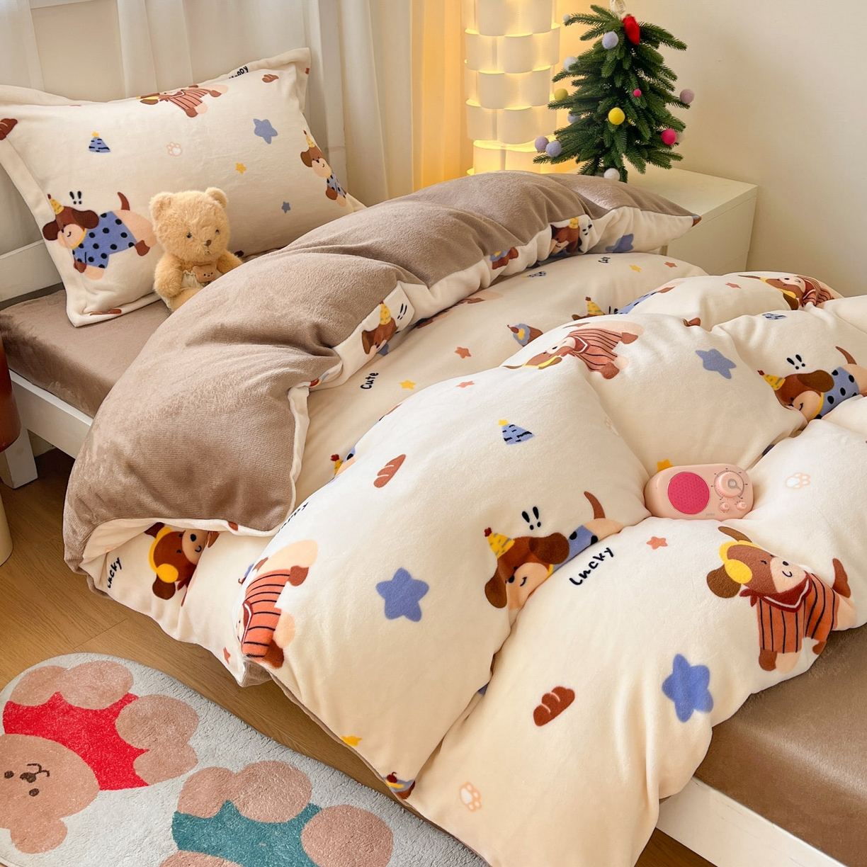 91家纺网 家纺一手货源 找家纺 寻米 2025新款高克重加厚保暖牛奶绒学生宿舍单床笠单件床笠 摇滚星球