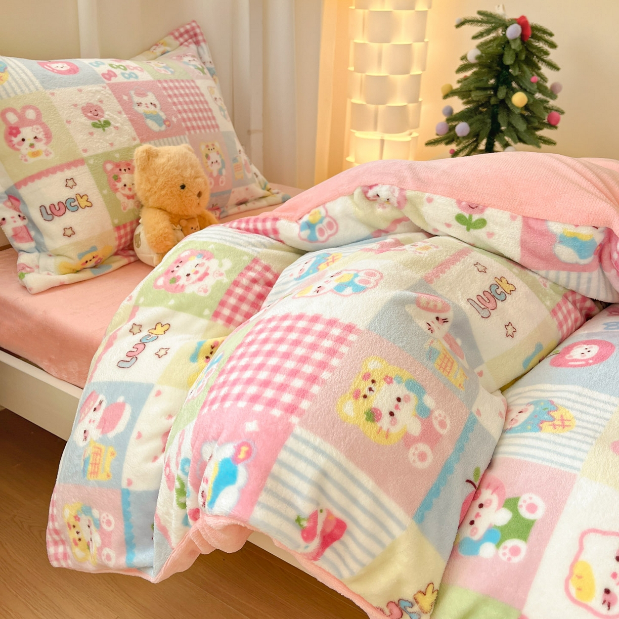 91家纺网 家纺一手货源 找家纺 寻米 2025新款高克重加厚保暖牛奶绒学生宿舍单床笠单件床笠 恋爱日记