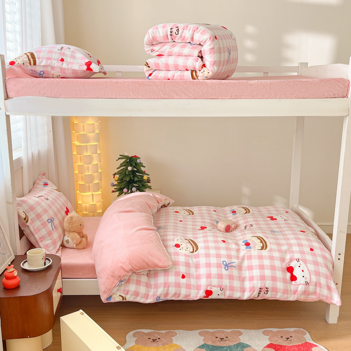 91家纺网 家纺一手货源 找家纺 寻米 2025新款高克重加厚保暖牛奶绒学生宿舍单床笠单件床笠 小喵浮云卷