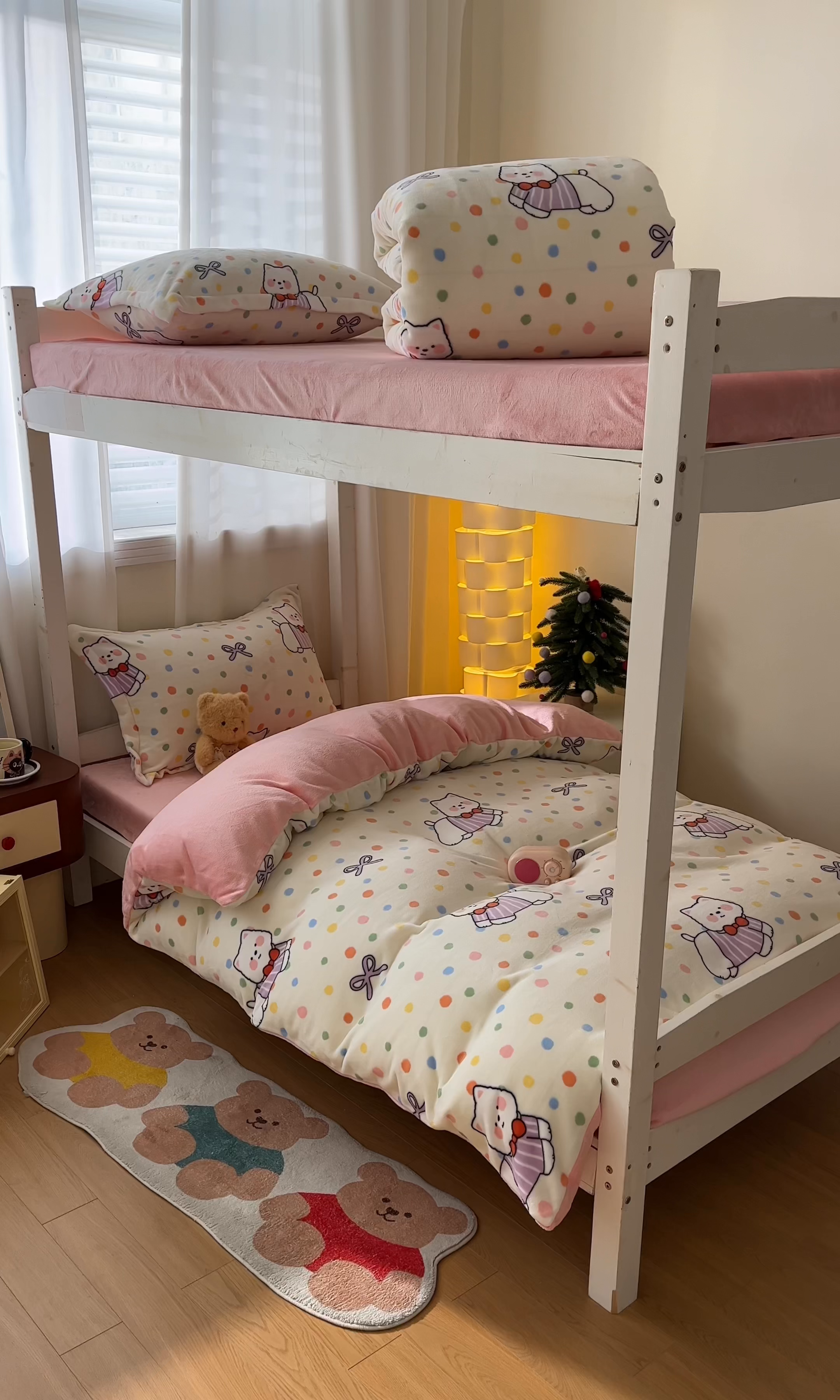 91家纺网 家纺一手货源 找家纺 寻米 2025新款高克重加厚保暖牛奶绒学生宿舍单床笠单件床笠 彩虹小狗