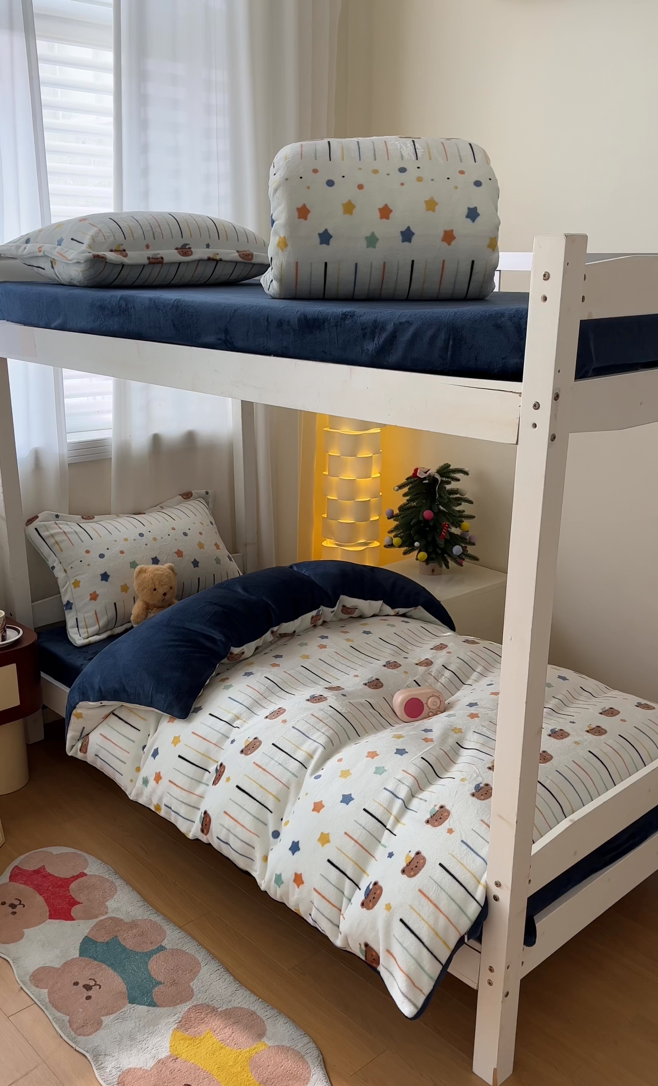 91家纺网 家纺一手货源 找家纺 寻米 2025新款高克重加厚保暖牛奶绒学生宿舍单床笠单件床笠 小熊维尼