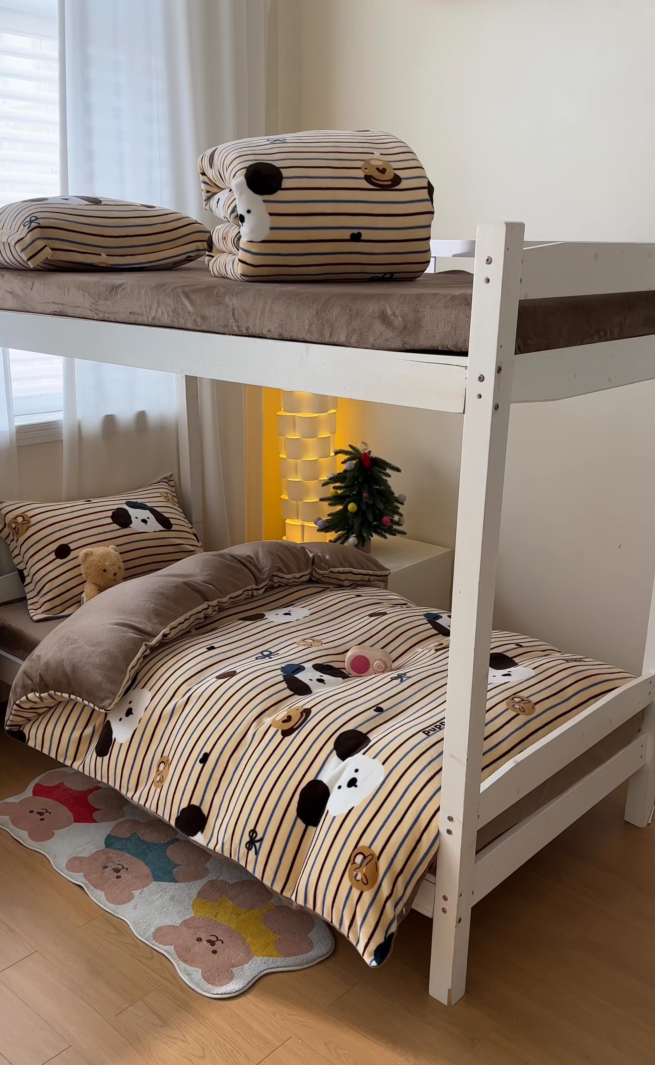 91家纺网 家纺一手货源 找家纺 寻米 2025新款高克重加厚保暖牛奶绒学生宿舍单床笠单件床笠 海德堡小狗