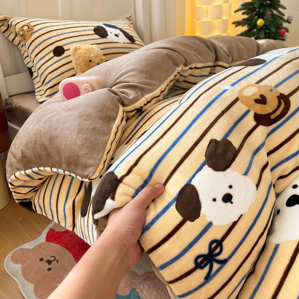 91家纺网 家纺一手货源 找家纺 寻米 2025新款高克重加厚保暖牛奶绒学生宿舍单床笠单件床笠 海德堡小狗