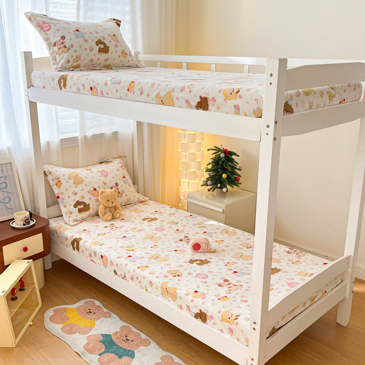 91家纺网 家纺一手货源 找家纺 寻米 2025新款高克重加厚保暖牛奶绒学生宿舍单床笠单件床笠 草莓布丁