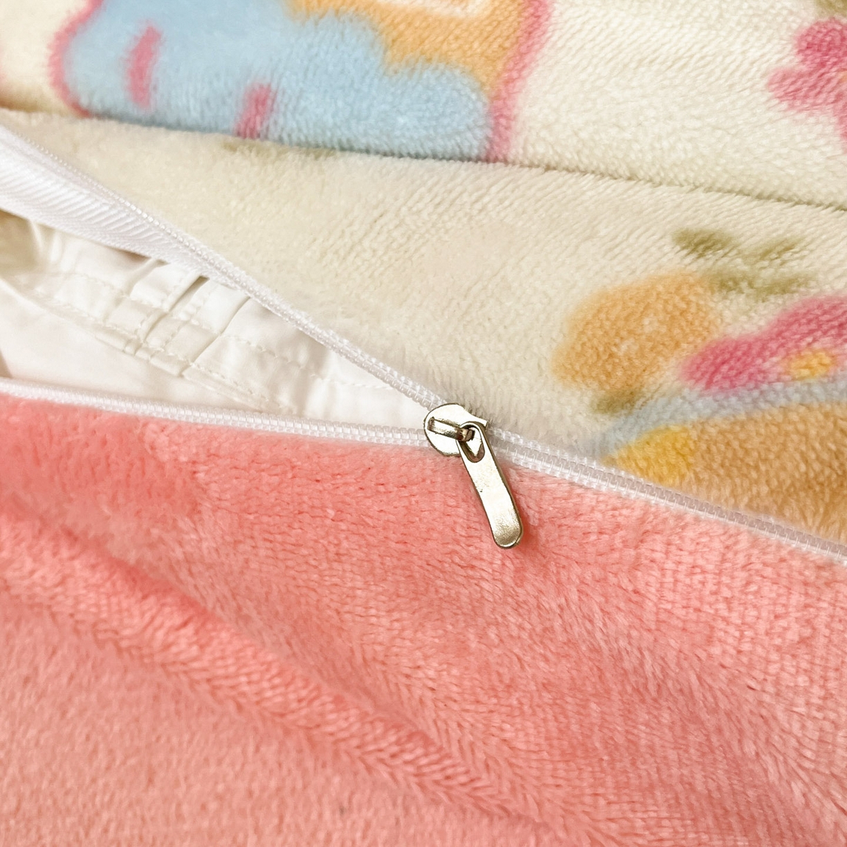 91家纺网 家纺一手货源 找家纺 寻米 2025新款高克重加厚保暖牛奶绒学生宿舍单床笠单件床笠 草莓布丁