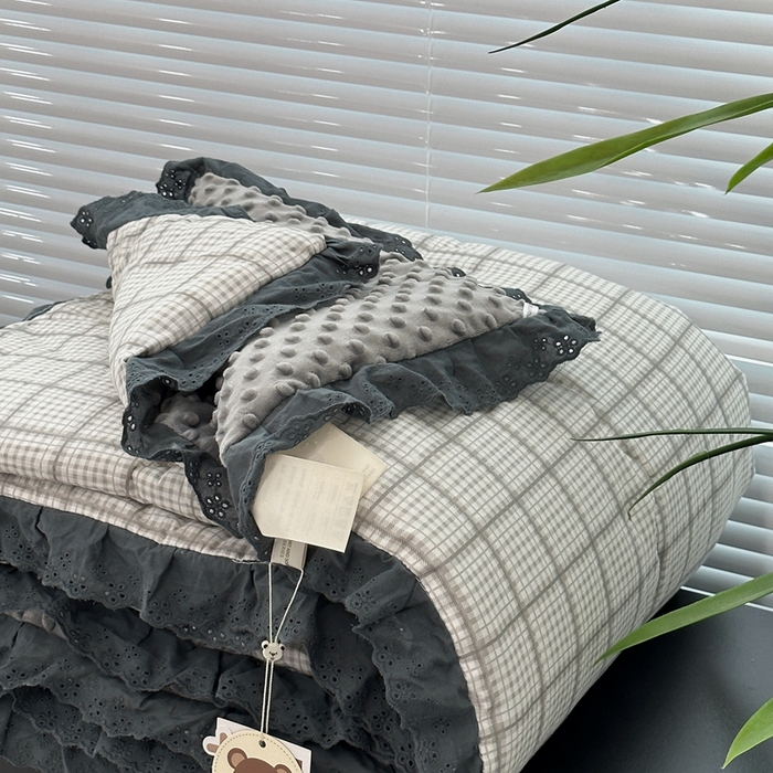 91家纺网 家纺一手货源 找家纺 佰织鑫家居 2025秋冬加厚纯棉全棉法式豆豆被被子被芯蓝格