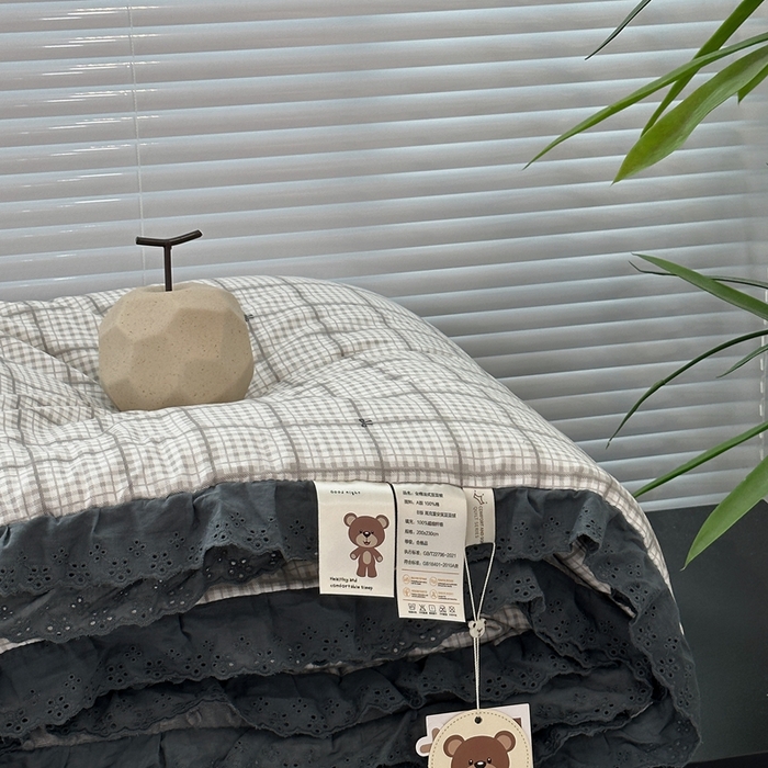 91家纺网 家纺一手货源 找家纺 佰织鑫家居 2025秋冬加厚纯棉全棉法式豆豆被被子被芯蓝格