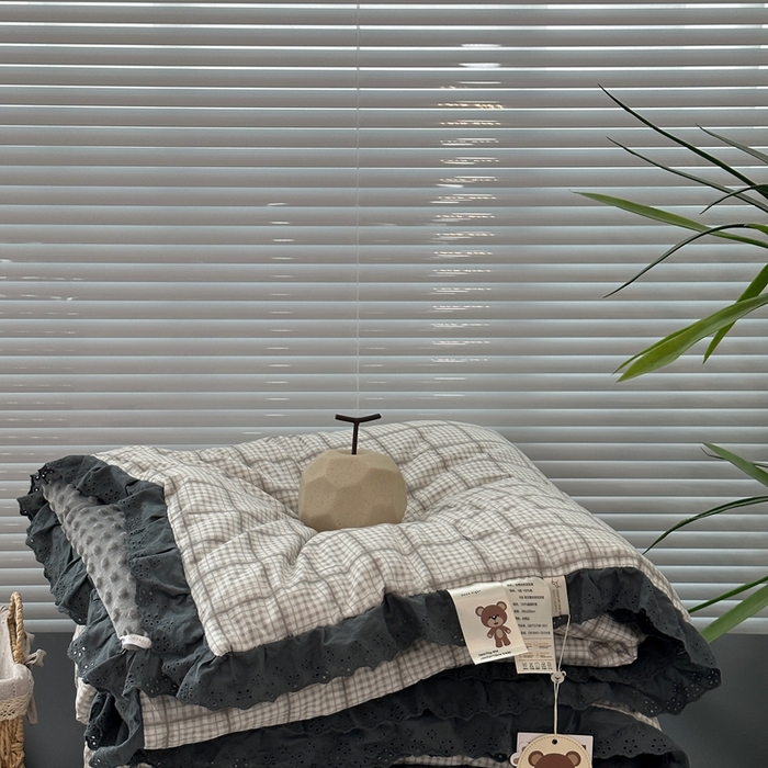 91家纺网 家纺一手货源 找家纺 佰织鑫家居 2025秋冬加厚纯棉全棉法式豆豆被被子被芯蓝格