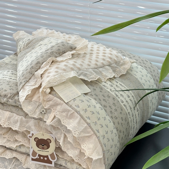 91家纺网 家纺一手货源 找家纺 佰织鑫家居 2025秋冬加厚纯棉全棉法式豆豆被被子被芯思念