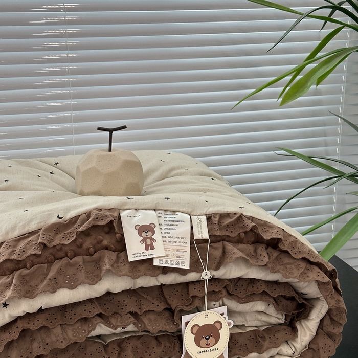 91家纺网 家纺一手货源 找家纺 佰织鑫家居 2025秋冬加厚纯棉全棉法式豆豆被被子被芯星星月亮