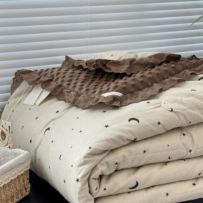 91家纺网 家纺一手货源 找家纺 佰织鑫家居 2025秋冬加厚纯棉全棉法式豆豆被被子被芯星星月亮