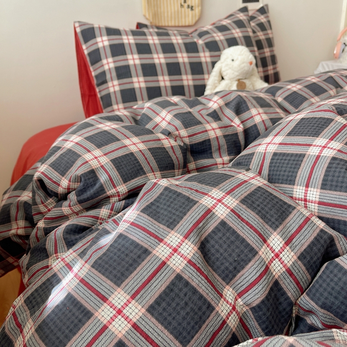 91家纺网 家纺一手货源 找家纺 铺尚美家纺 2025新款亲肤舒适A类云感双层纱印花小清新四件套（提供买家秀） 幻夜