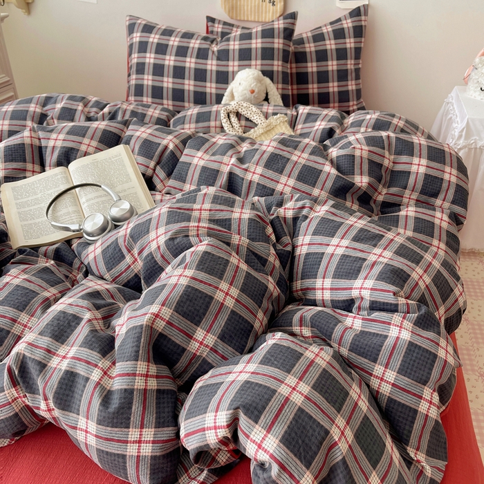 91家纺网 家纺一手货源 找家纺 铺尚美家纺 2025新款亲肤舒适A类云感双层纱印花小清新四件套（提供买家秀） 幻夜