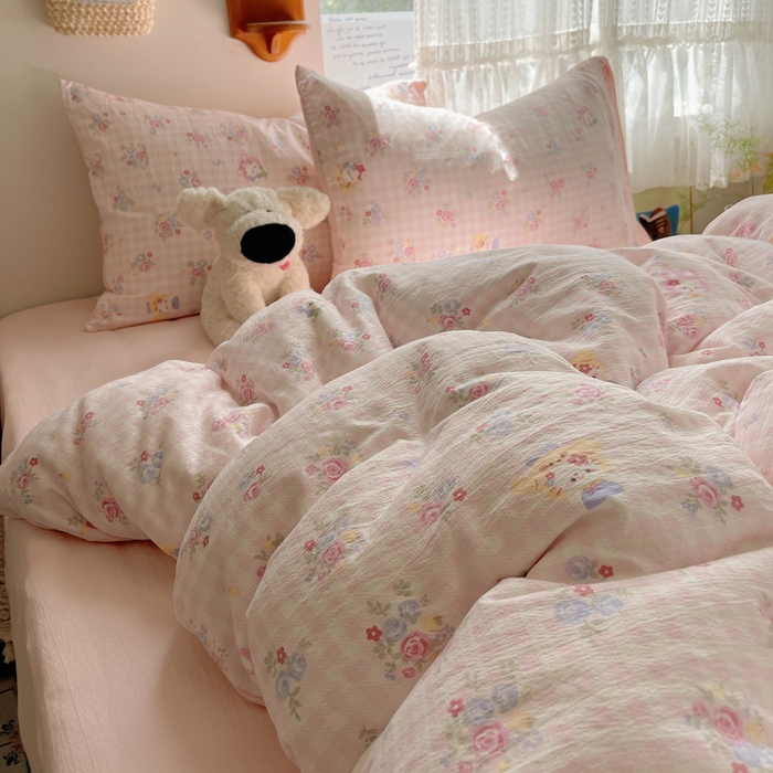 91家纺网 家纺一手货源 找家纺 铺尚美家纺 2025新款亲肤舒适A类云感双层纱印花小清新四件套（提供买家秀） 萌主后花园