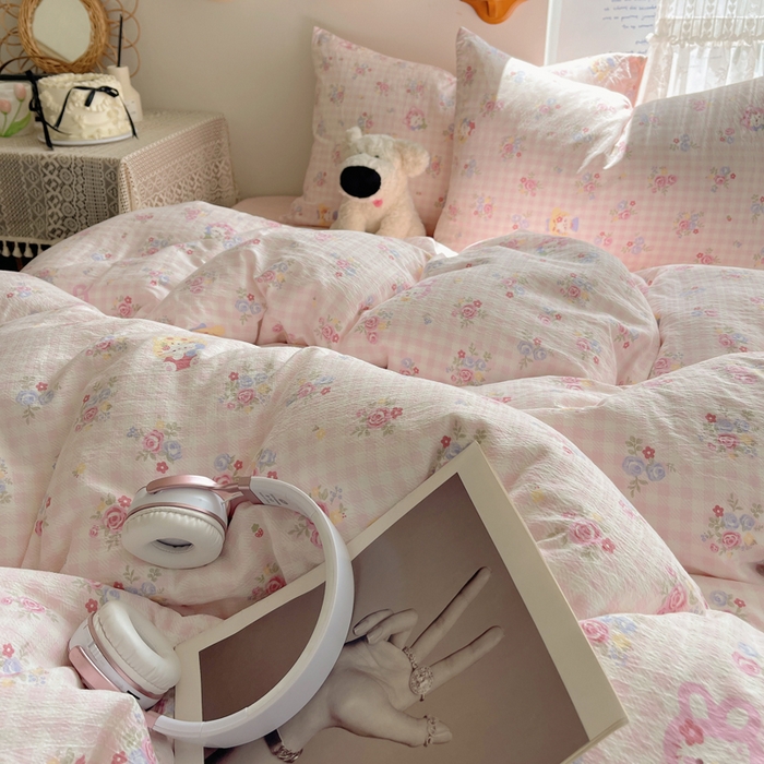 91家纺网 家纺一手货源 找家纺 铺尚美家纺 2025新款亲肤舒适A类云感双层纱印花小清新四件套（提供买家秀） 萌主后花园
