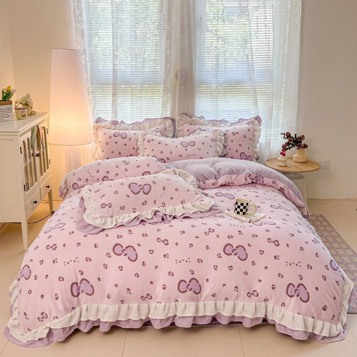 91家纺网 家纺一手货源 找家纺 （总）安哆啦家纺 2025新款小清新双层花边款高克重牛奶绒四件套