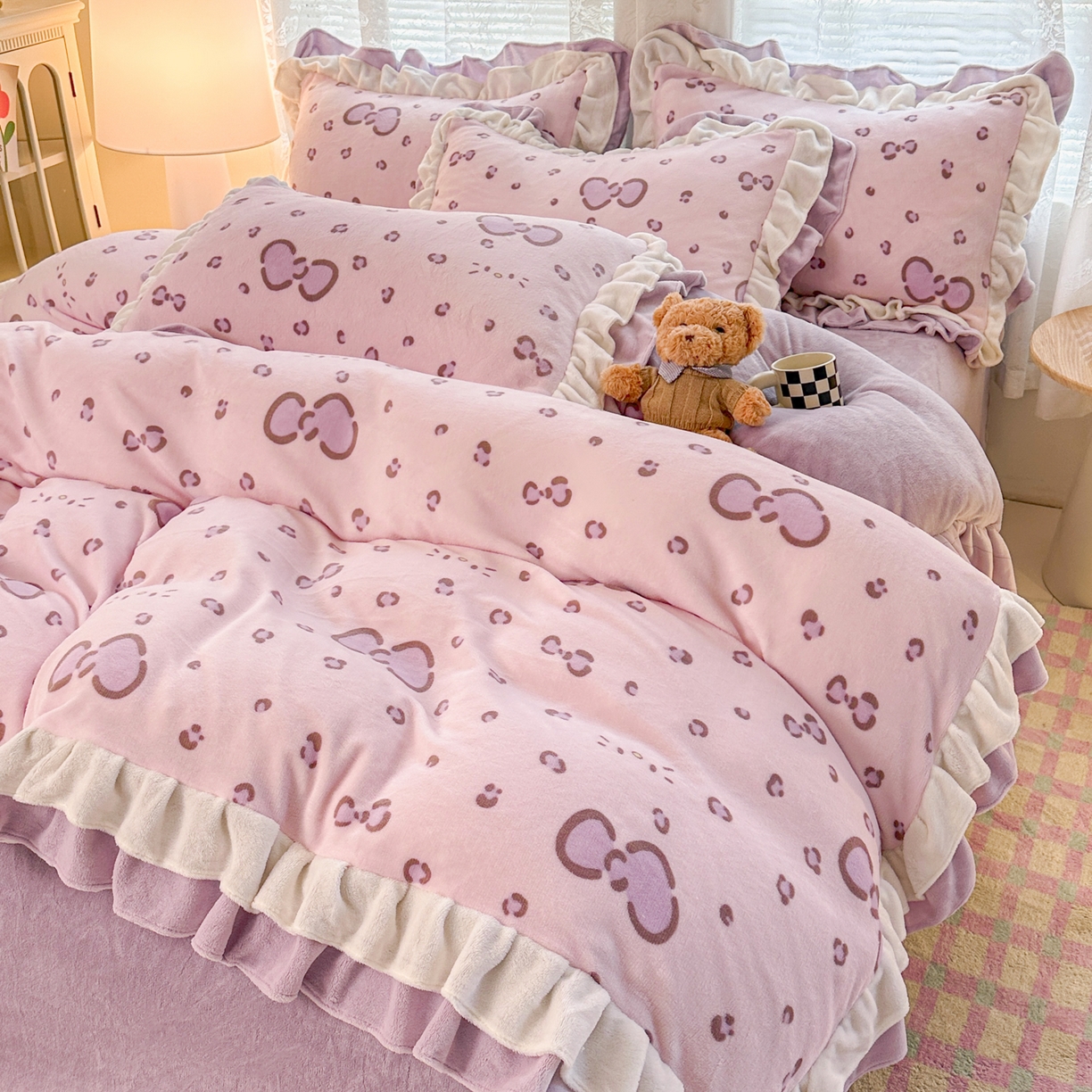 91家纺网 家纺一手货源 找家纺 （总）安哆啦家纺 2025新款小清新双层花边款高克重牛奶绒四件套