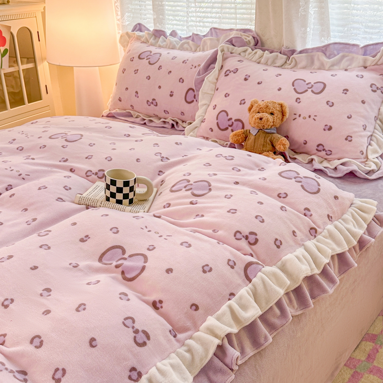 91家纺网 家纺一手货源 找家纺 （总）安哆啦家纺 2025新款小清新双层花边款高克重牛奶绒四件套