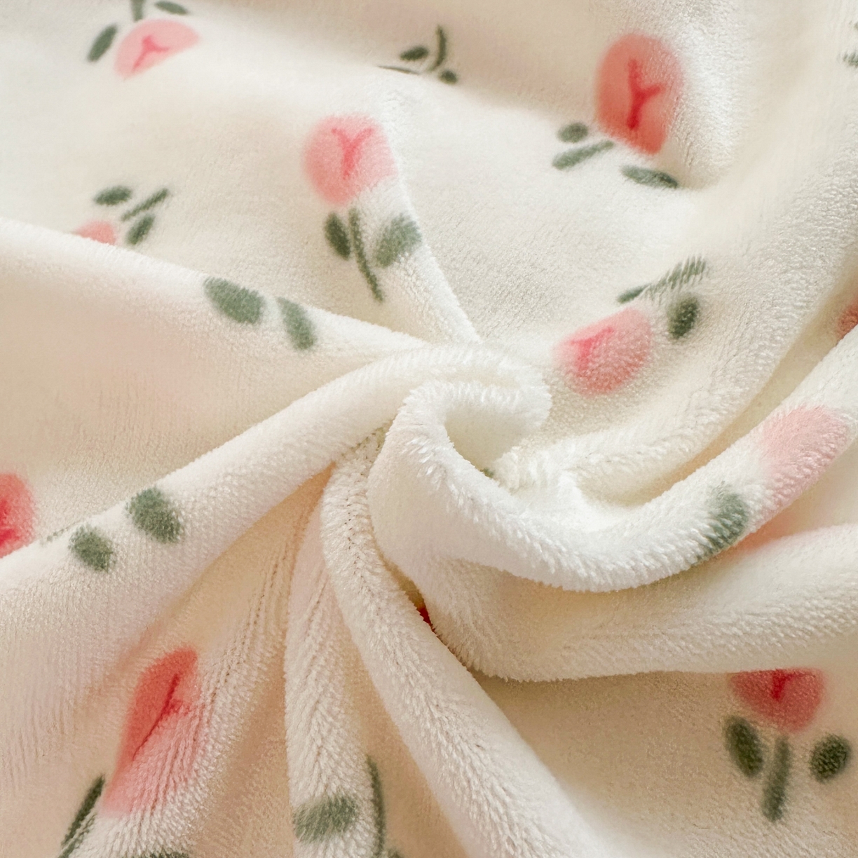 91家纺网 家纺一手货源 找家纺 安哆啦家纺 2025新款小清新双层花边款高克重牛奶绒四件套 花意