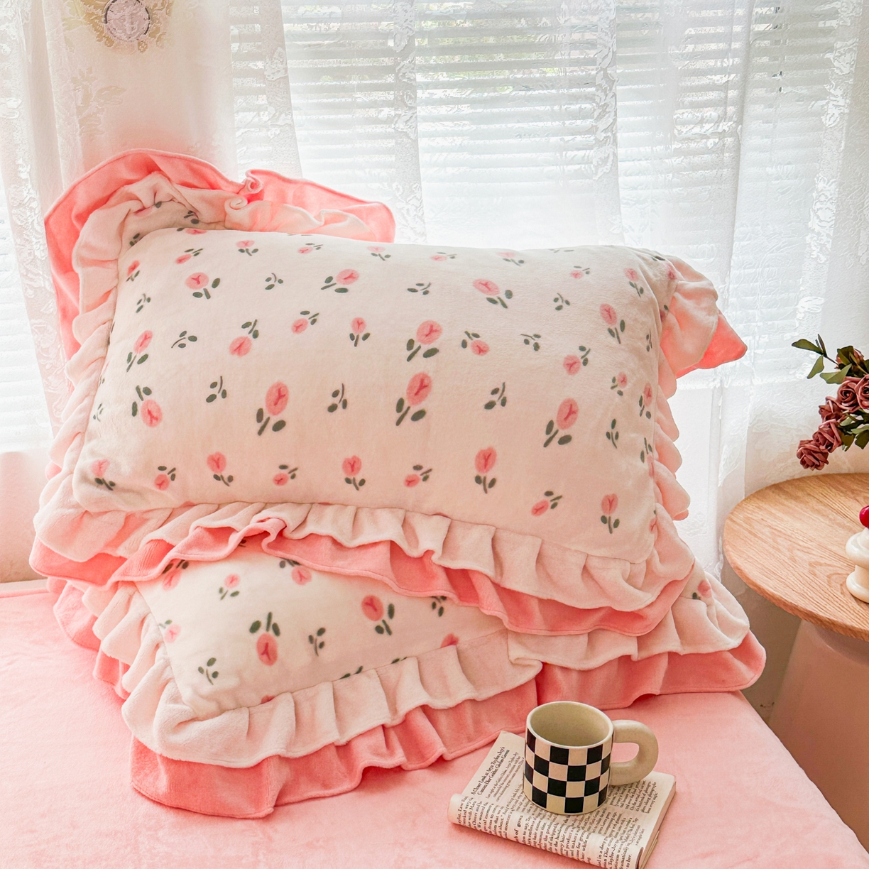 91家纺网 家纺一手货源 找家纺 安哆啦家纺 2025新款小清新双层花边款高克重牛奶绒四件套 花意