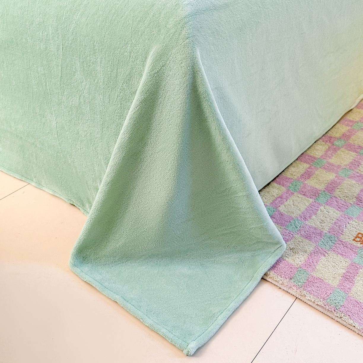 91家纺网 家纺一手货源 找家纺 安哆啦家纺 2025新款小清新双层花边款高克重牛奶绒四件套 绿色蝴蝶结