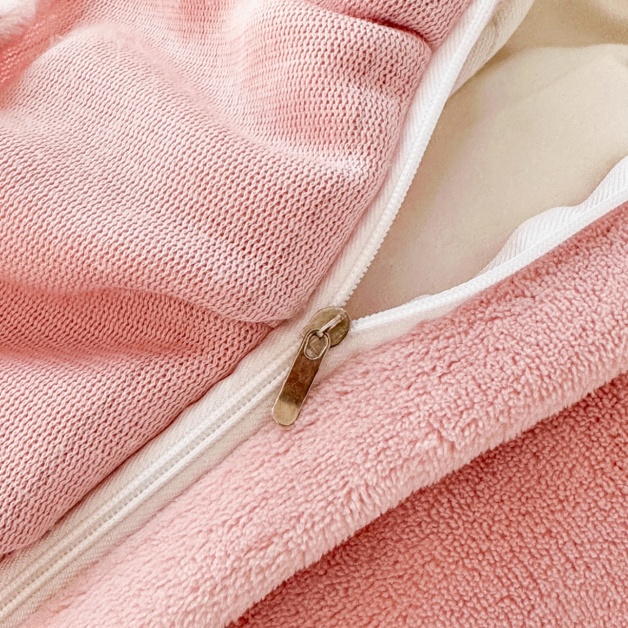 91家纺网 家纺一手货源 找家纺 安哆啦家纺 2025新款小清新双层花边款高克重牛奶绒四件套 美味樱桃