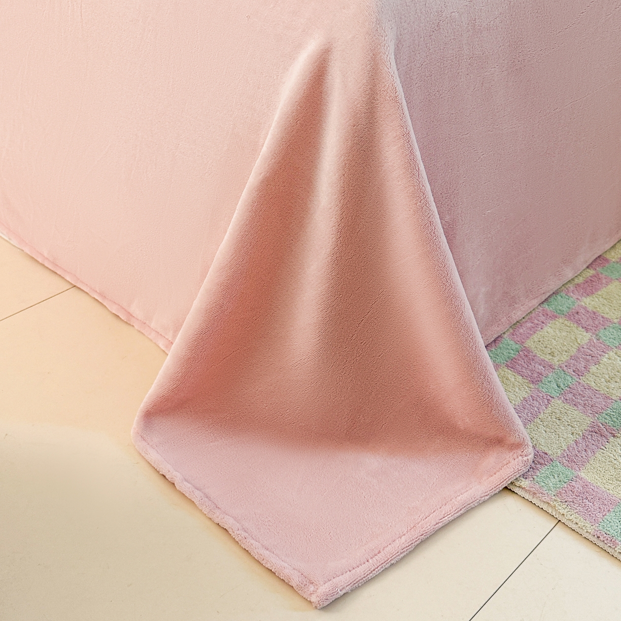 91家纺网 家纺一手货源 找家纺 安哆啦家纺 2025新款小清新双层花边款高克重牛奶绒四件套 美味樱桃