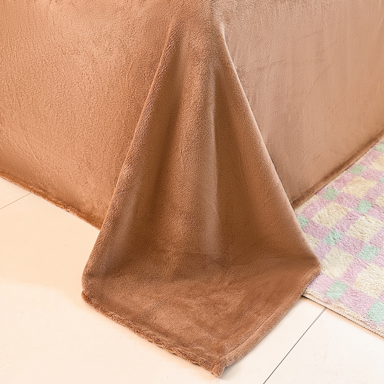 91家纺网 家纺一手货源 找家纺 安哆啦家纺 2025新款小清新双层花边款高克重牛奶绒四件套 时尚豹纹