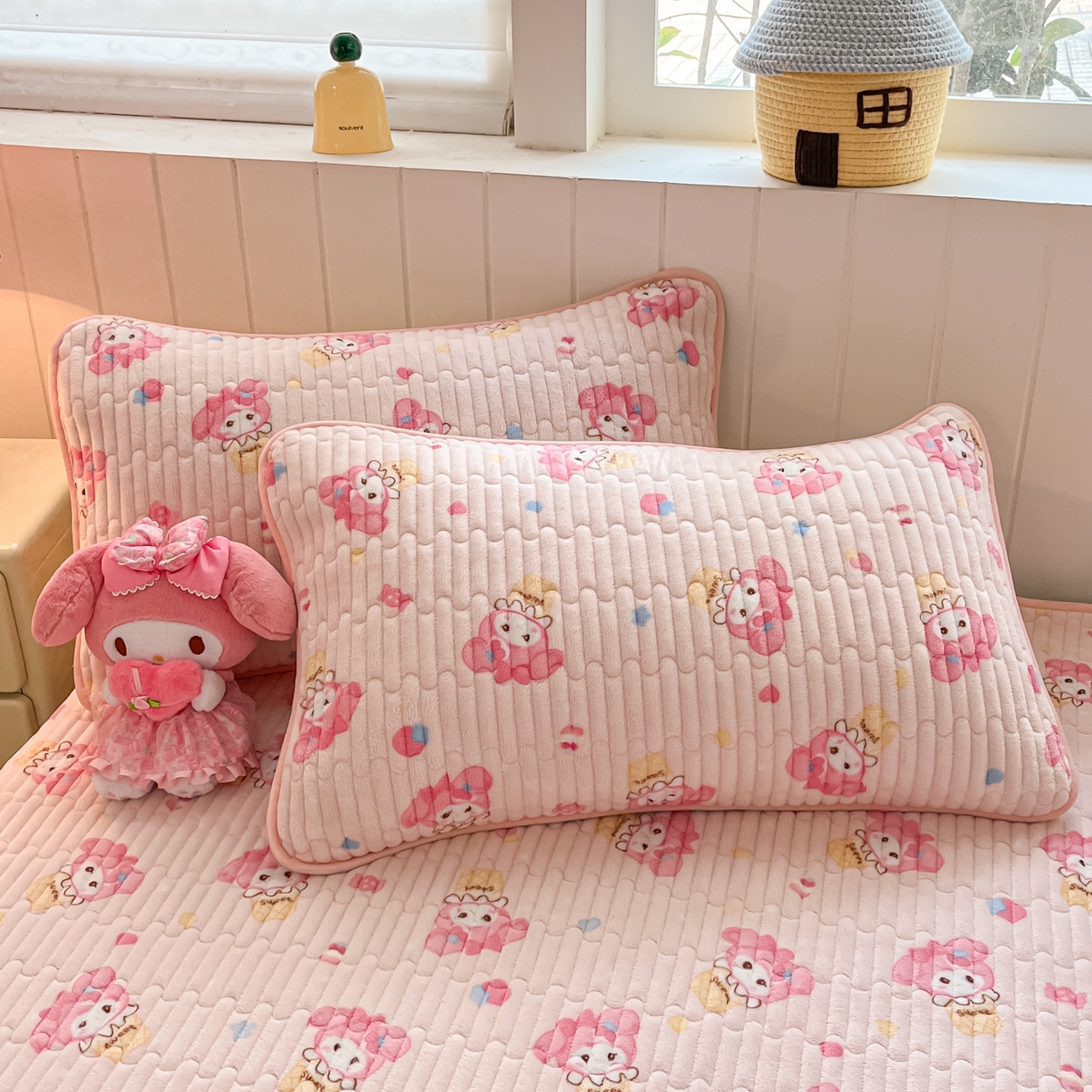 91家纺网 家纺一手货源 找家纺 （总）铺尚美家纺 2025新款高克重牛奶绒豆豆被套床盖悦心系列四件套