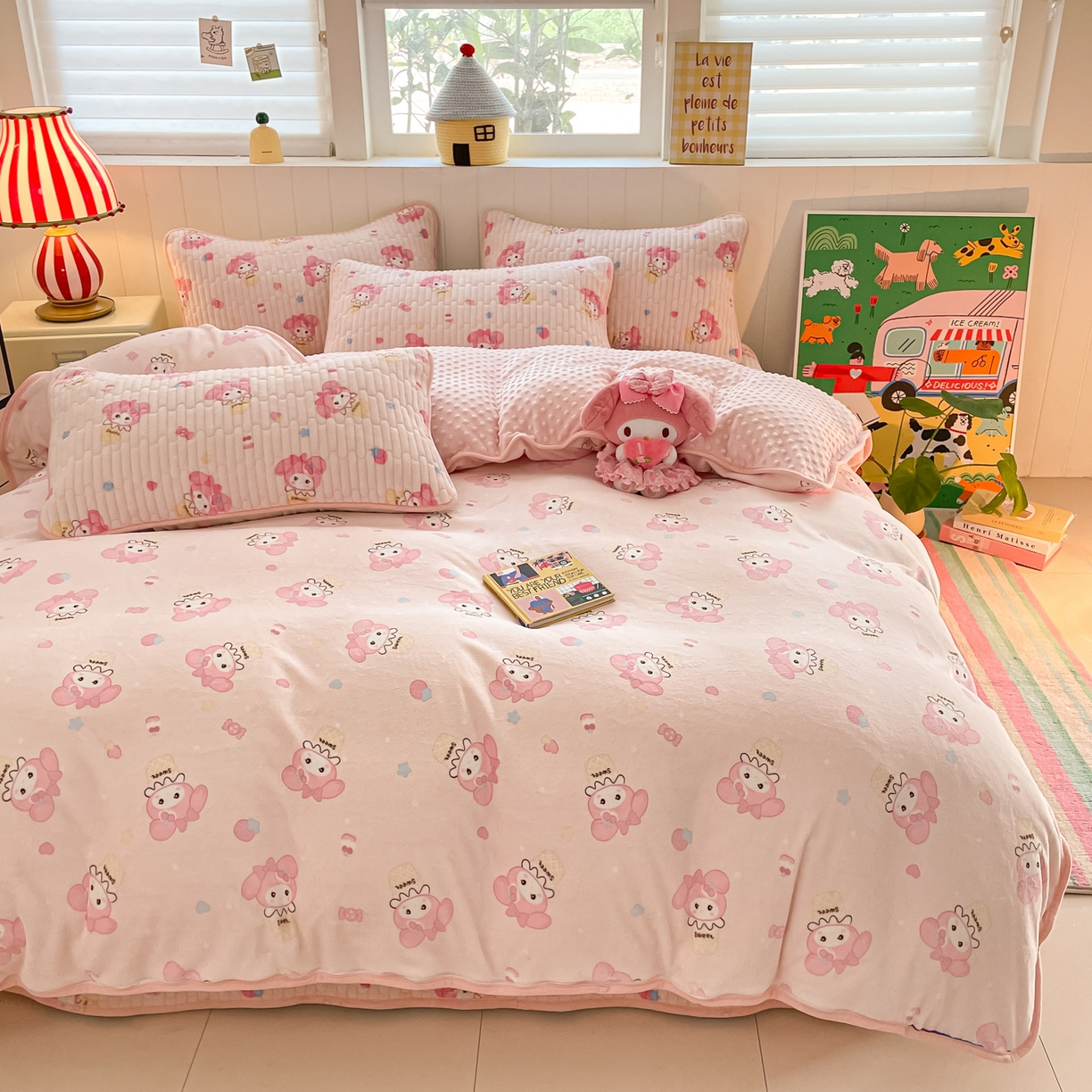 91家纺网 家纺一手货源 找家纺 （总）铺尚美家纺 2025新款高克重牛奶绒豆豆被套床盖悦心系列四件套