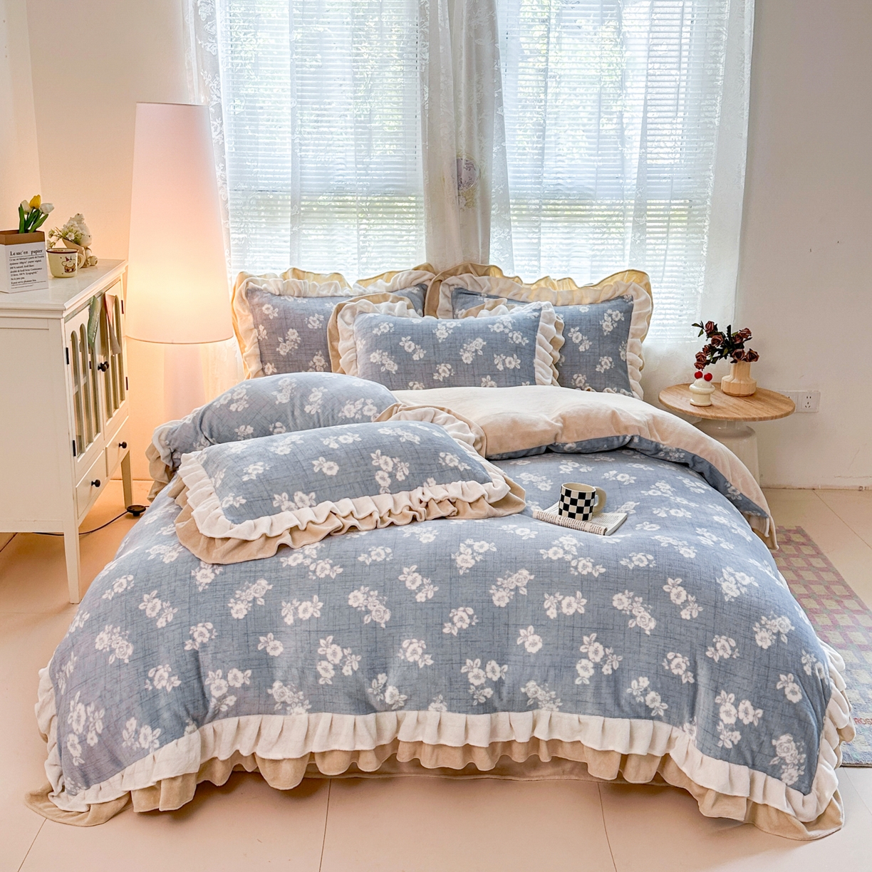 91家纺网 家纺一手货源 找家纺 安哆啦家纺 2025新款小清新双层花边款高克重牛奶绒四件套 素语