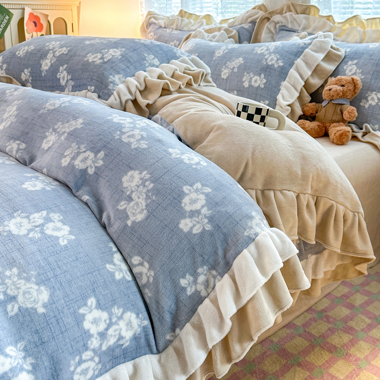 91家纺网 家纺一手货源 找家纺 安哆啦家纺 2025新款小清新双层花边款高克重牛奶绒四件套 素语