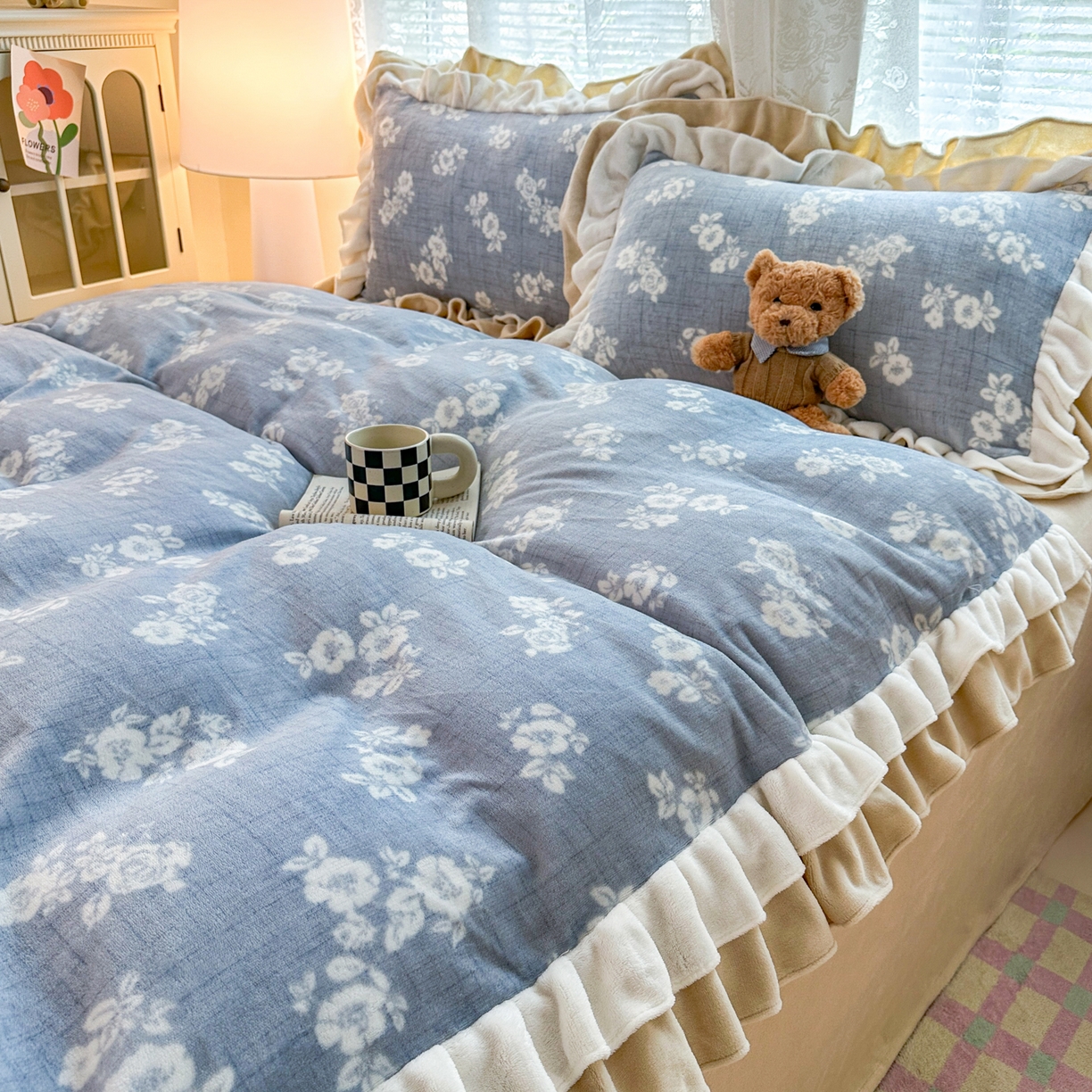 91家纺网 家纺一手货源 找家纺 安哆啦家纺 2025新款小清新双层花边款高克重牛奶绒四件套 素语