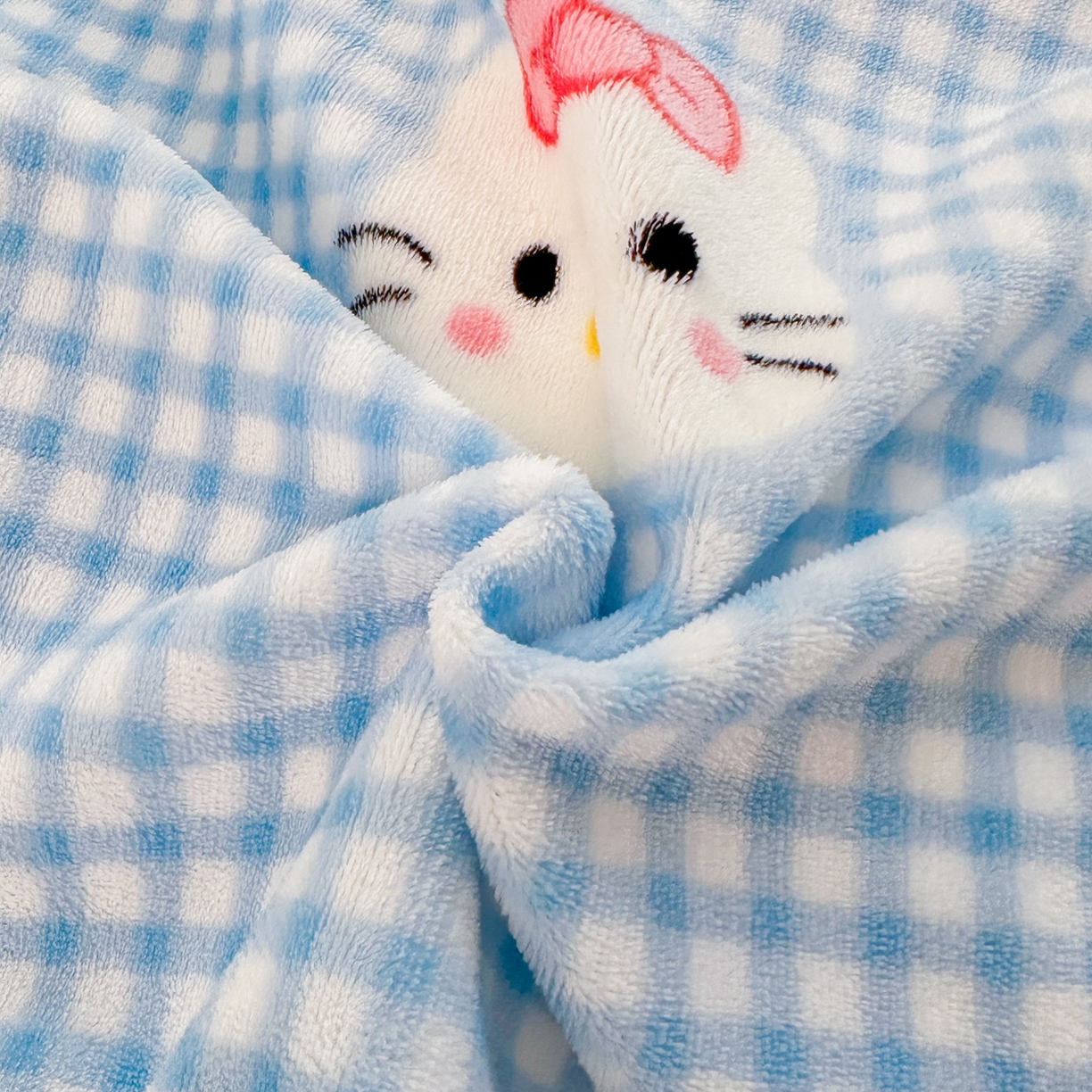 91家纺网 家纺一手货源 找家纺 安哆啦家纺 2025新款小清新双层花边款高克重牛奶绒四件套 条格喵