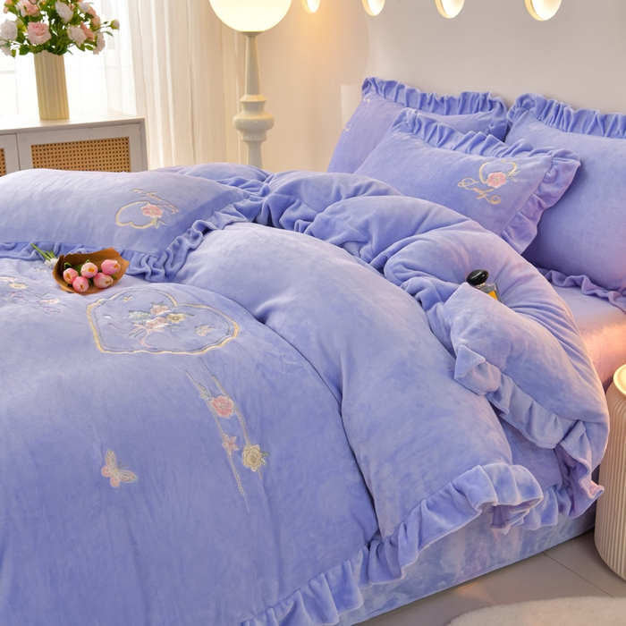 （总）畅畅家纺 2025新款亲肤舒适冬季刺绣花边保暖牛奶绒四件套-爱心之旅