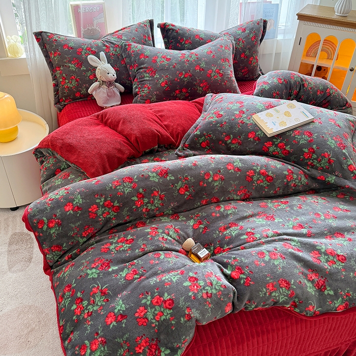 91家纺网 家纺一手货源 找家纺 （总）梵克保罗 2025新款牛奶绒碎花床单床盖四件套-花妖款