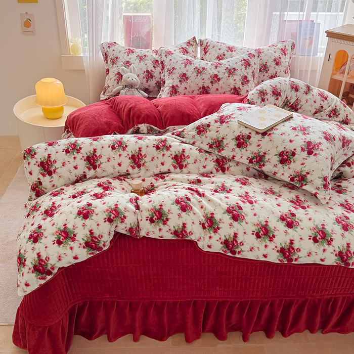 91家纺网 家纺一手货源 找家纺 梵克保罗 2025新款牛奶绒碎花床单床盖四件套-花妖款 梦落花香