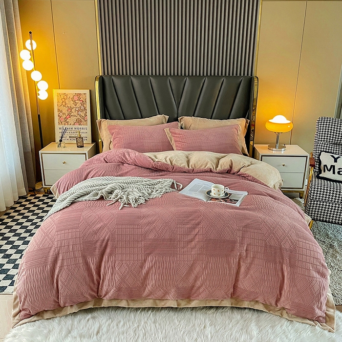 （总）梵克保罗 2025秋冬新款全消光拼角雕花绒牛奶绒四件套