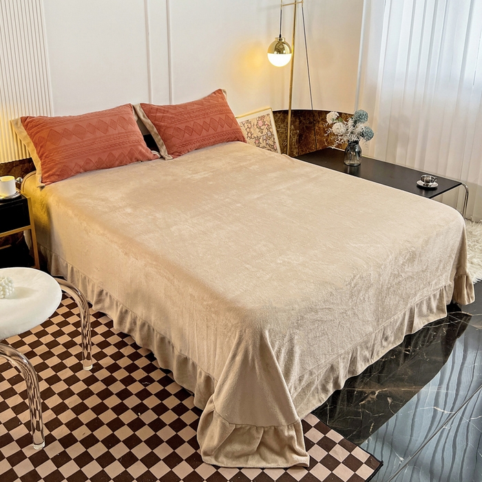 91家纺网 家纺一手货源 找家纺 梵克保罗 2025秋冬新款全消光拼角雕花绒牛奶绒四件套 慕丝-奶油橙