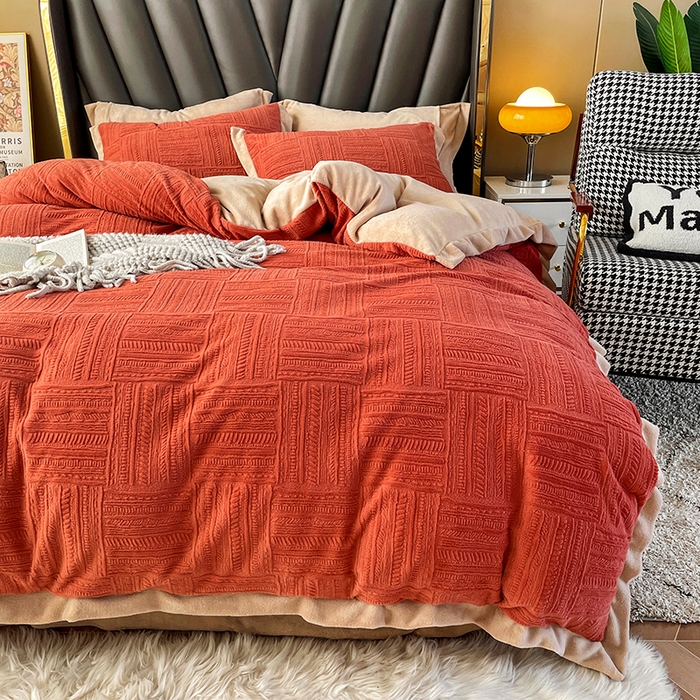 91家纺网 家纺一手货源 找家纺 梵克保罗 2025秋冬新款全消光拼角雕花绒牛奶绒四件套 典雅-奶油橙