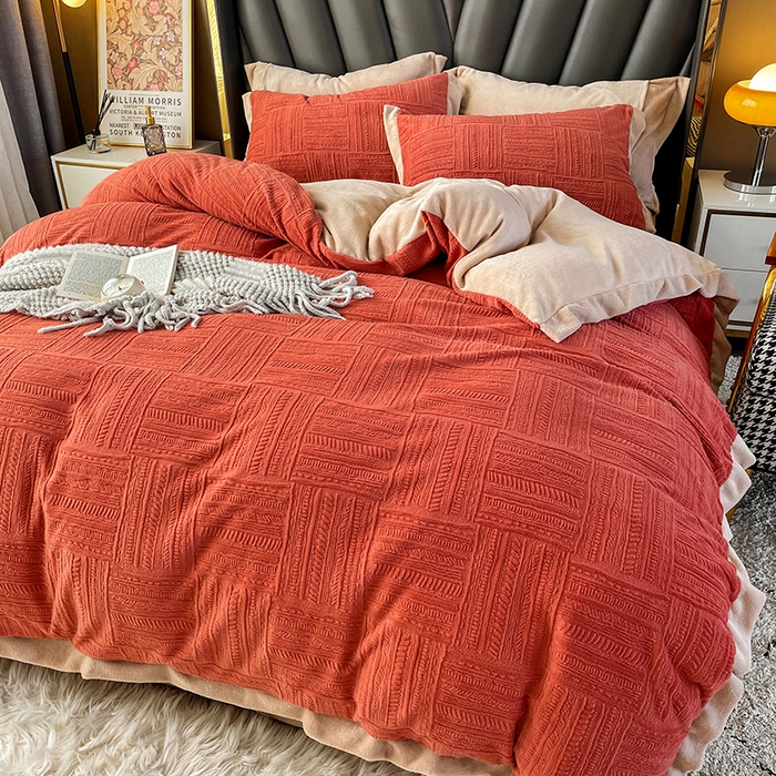 91家纺网 家纺一手货源 找家纺 梵克保罗 2025秋冬新款全消光拼角雕花绒牛奶绒四件套 典雅-奶油橙