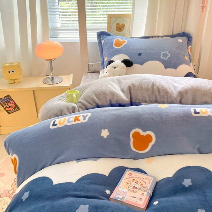 91家纺网 家纺一手货源 找家纺 寻米 2025新款高克重加厚保暖牛奶绒学生宿舍单床笠单件床笠系列二 小熊梦境