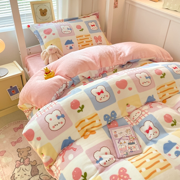 91家纺网 家纺一手货源 找家纺 寻米 2025新款高克重加厚保暖牛奶绒学生宿舍单床笠单件床笠系列二 小兔日记