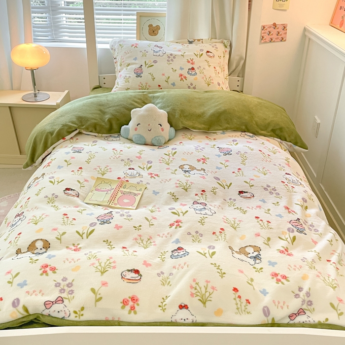 91家纺网 家纺一手货源 找家纺 寻米 2025新款高克重加厚保暖牛奶绒学生宿舍单床笠单件床笠系列二 小狗茶园-绿