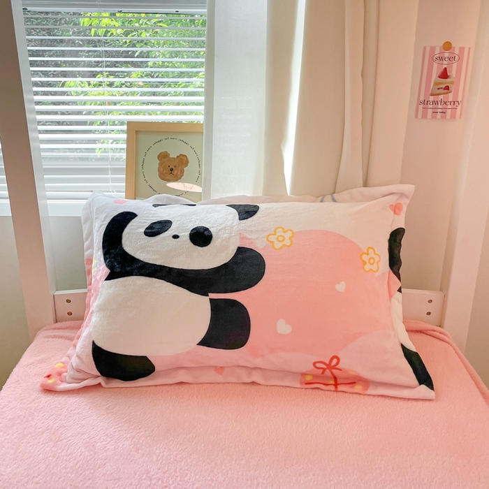 91家纺网 家纺一手货源 找家纺 寻米 2025新款高克重加厚保暖牛奶绒学生宿舍单床笠单件床笠系列二 熊猫桃桃