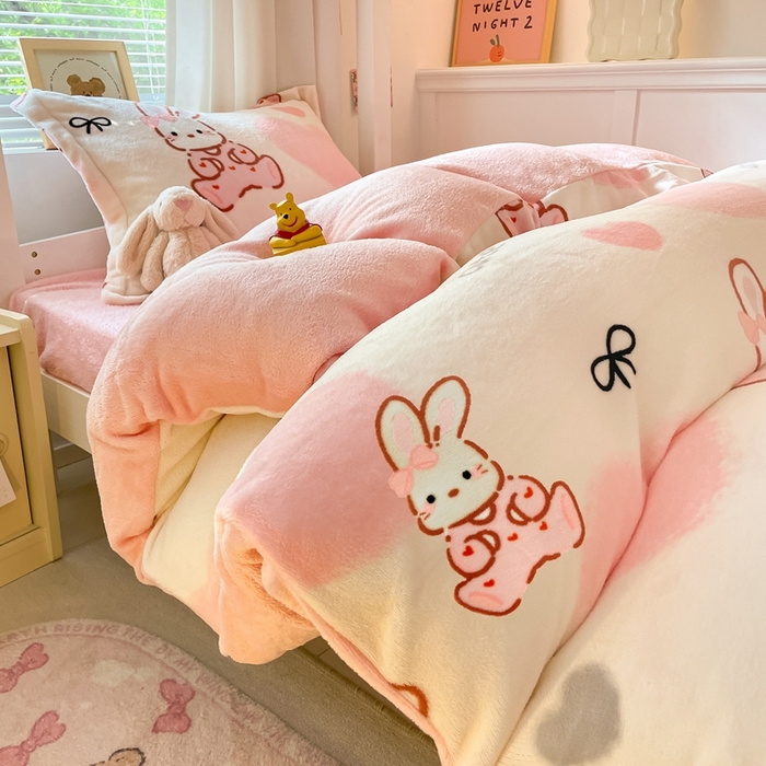 91家纺网 家纺一手货源 找家纺 寻米 2025新款高克重加厚保暖牛奶绒学生宿舍单床笠单件床笠系列二 好眠兔兔