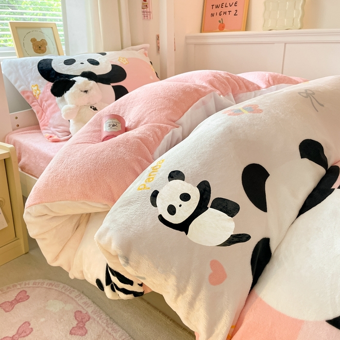91家纺网 家纺一手货源 找家纺 寻米 2025新款高克重加厚保暖牛奶绒学生宿舍单床笠单件床笠系列二 熊猫桃桃