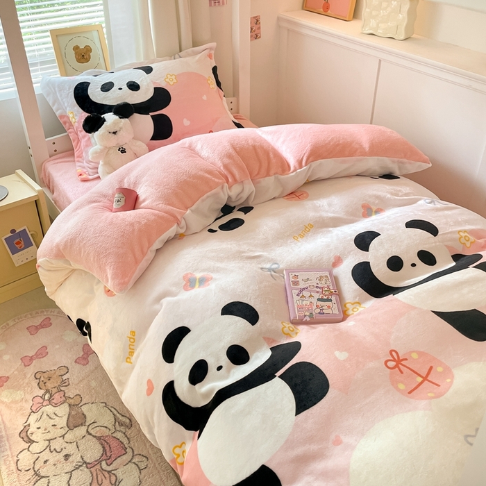 91家纺网 家纺一手货源 找家纺 寻米 2025新款高克重加厚保暖牛奶绒学生宿舍单床笠单件床笠系列二 熊猫桃桃